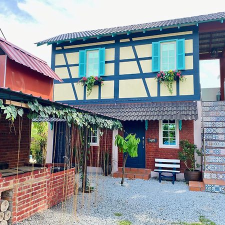 Gading Chalet Kuala Terengganu Bagian luar foto