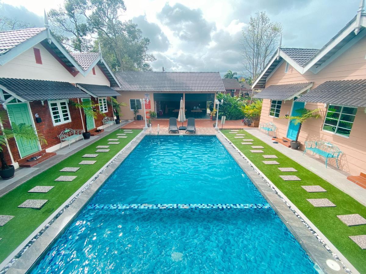 Gading Chalet Kuala Terengganu Bagian luar foto